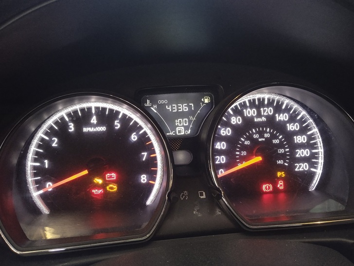  Nissan VERSA 2015    EN DESARME